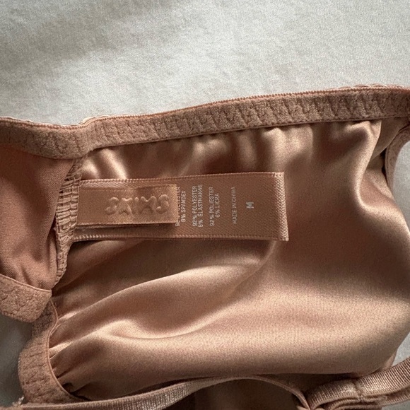 NWOT SKIMS Satin Bralette in Pink Sand - Picture 7 of 8